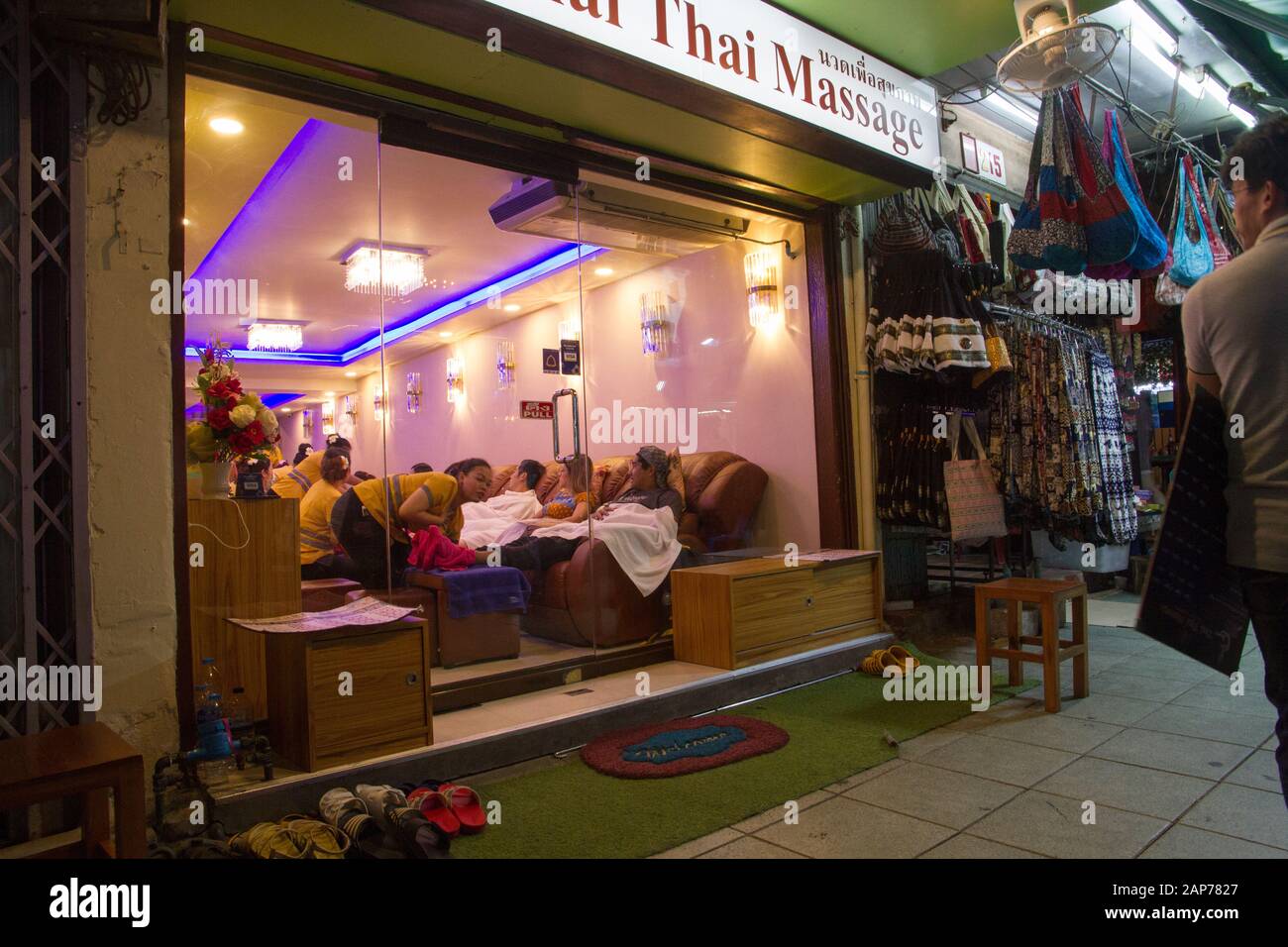 4 Hands Foot Massage Thai Street Massage With Natural Street Sound 4 Hands Foot Massage Thai Street Massage With Natural Street Sound