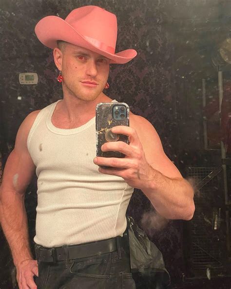 Adam Cain Gay Porn Adam Cain Gay Porn