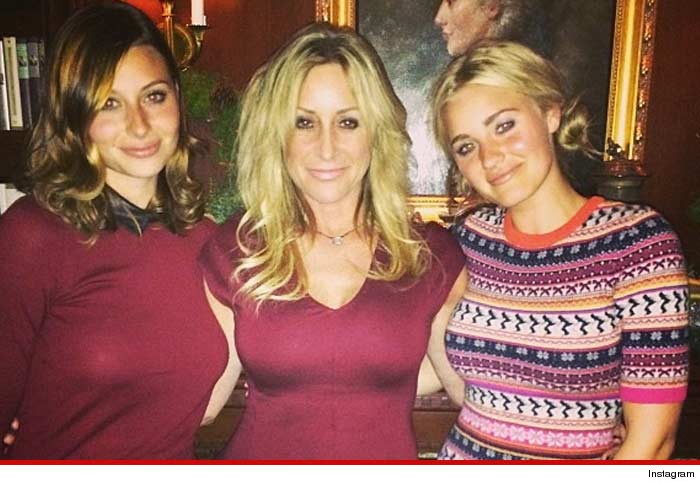 Aj Michalka Big Butt And Topless Pictures Celebrity Galls Aj Michalka Big Butt And Topless Pictures Celebrity Galls