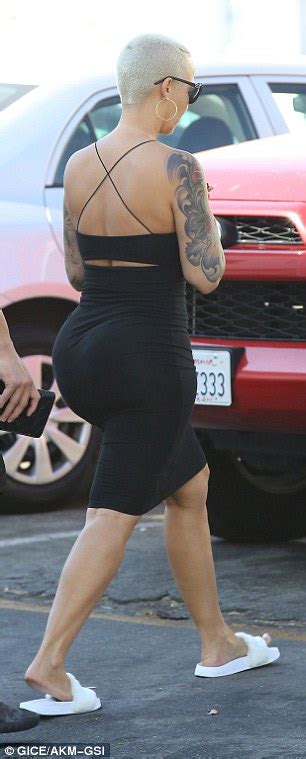 Amber Rose Shows Off Her Curves In Honolulu Daily Mail Online Amber Rose Shows Off Her Curves In Honolulu Daily Mail Online