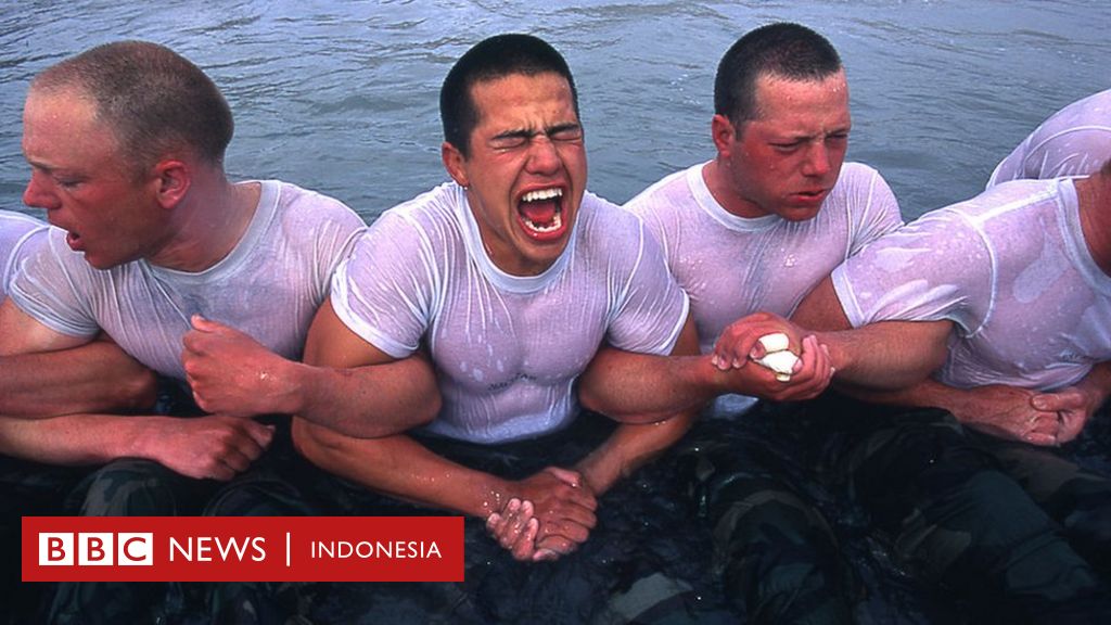 Anggota Pasukan Elite Navy Seal Amerika Tewas Kena Bazoka Tentara Rusia Anggota Pasukan Elite Navy Seal Amerika Tewas Kena Bazoka Tentara Rusia