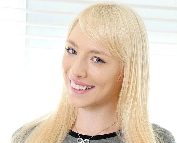 Aria Six Biography Wiki Age Height Career Photos More Modeling Aria Six Biography Wiki Age Height Career Photos More Modeling