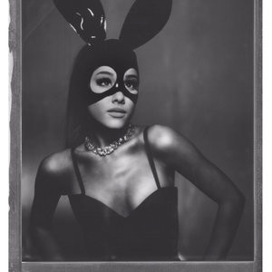 Ariana Grande's Nude Leaks: A Scandal Unveiled