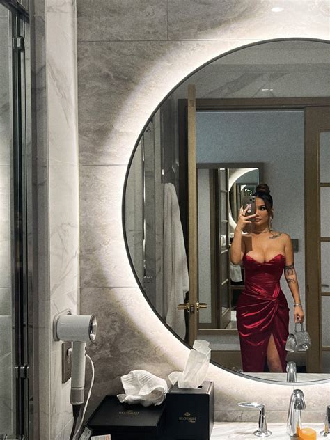 Ashley Vee Onlyfans Leaked