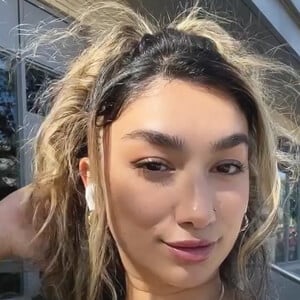 Asmr Leedah Trivia Family Bio Famous Birthdays Asmr Leedah Trivia Family Bio Famous Birthdays
