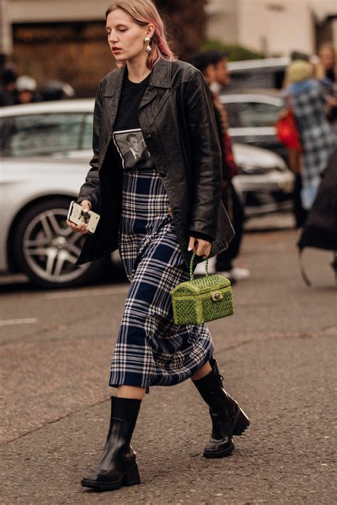 Autumn Street Style Trends 2020 Fashion Week Fall Winter 2020 2021 Autumn Street Style Trends 2020 Fashion Week Fall Winter 2020 2021