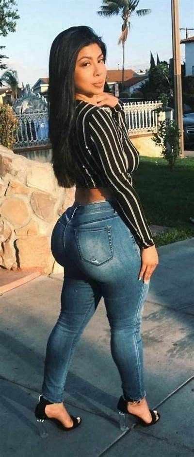 Big Booty Latinas: A Sexy Experience Big Booty Latinas: A Sexy Experience