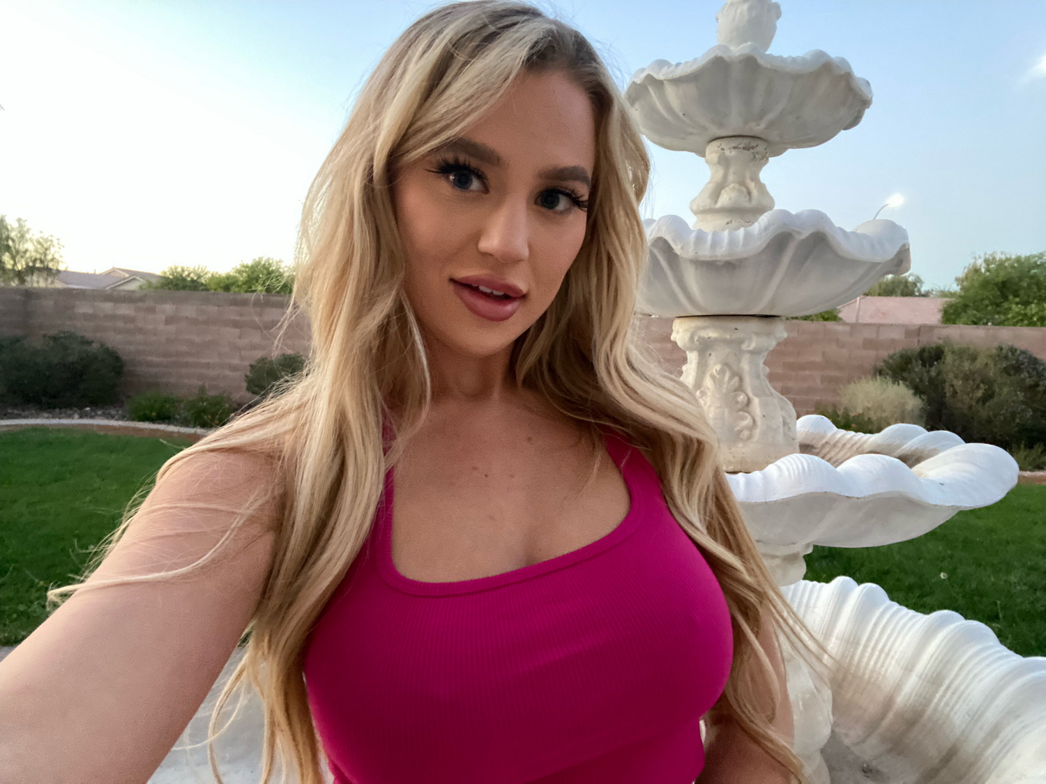 Blake Blossom S 20 Clues To Your Favorite Star Youtube Blake Blossom S 20 Clues To Your Favorite Star Youtube