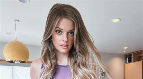 Bri Blossom Onlyfans Age Height Net Worth Boyfriend Facts