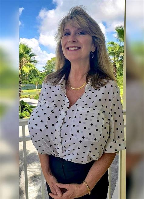 Built Gilf R Mommy Tits Built Gilf R Mommy Tits