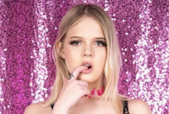 Coco Lovelock Bio Age Wiki Biography Wikipedia Boyfriend Husband Coco Lovelock Bio Age Wiki Biography Wikipedia Boyfriend Husband