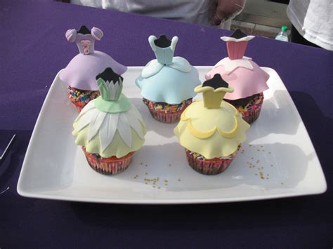 Cupcakes For A Disney Princess Party 729F Cupcake Cakes Let Them Cupcakes For A Disney Princess Party 729F Cupcake Cakes Let Them