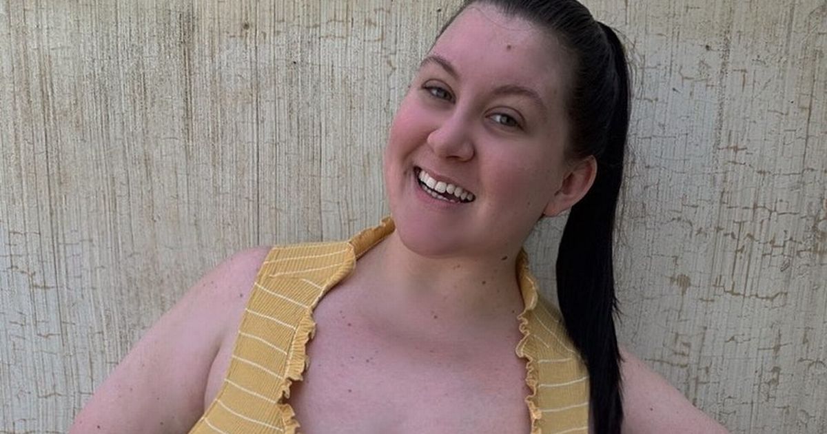 Curvy Model Sends Fans Wild By Ditching Bra And Teasing It S Hot Today Curvy Model Sends Fans Wild By Ditching Bra And Teasing It S Hot Today
