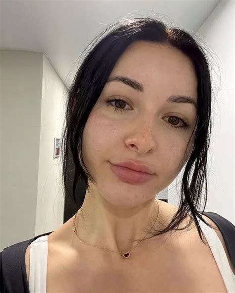 Dedicated Fan Of Anna Paul Inks Their Body With Wild X Rated Photo Of Dedicated Fan Of Anna Paul Inks Their Body With Wild X Rated Photo Of