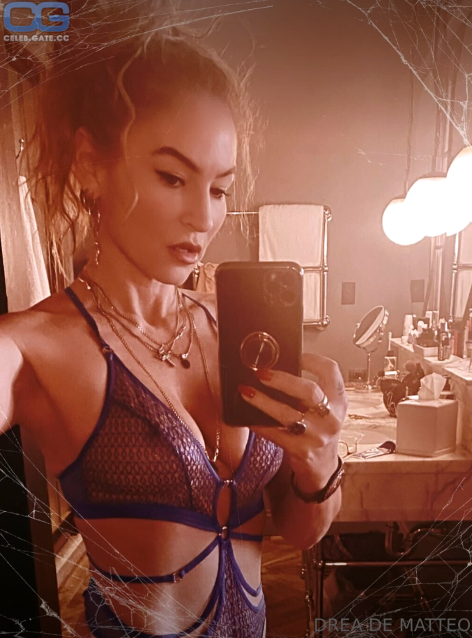 Drea De Matteo Naked Atriz Vencedora Do Emmy Entra Para O Onlyfans Aos Drea De Matteo Naked Atriz Vencedora Do Emmy Entra Para O Onlyfans Aos
