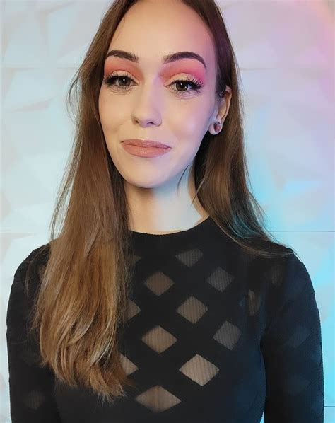 Emiokok Youtube Star Wiki Biography Age Boyfriend Family Facts Emiokok Youtube Star Wiki Biography Age Boyfriend Family Facts