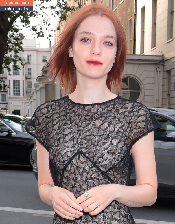 4 Quick Ways to See Esme Creed Miles Unclothed