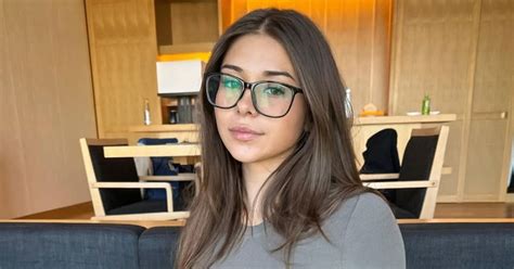 Estrela Do Onlyfans Revela Valor Impressionante Que Pessoas Ofereceram Estrela Do Onlyfans Revela Valor Impressionante Que Pessoas Ofereceram