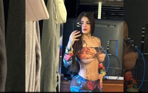 Filtran Video Ntimo De Karely Ruiz Premiando A Fan Que Se Tatu Su Filtran Video Ntimo De Karely Ruiz Premiando A Fan Que Se Tatu Su