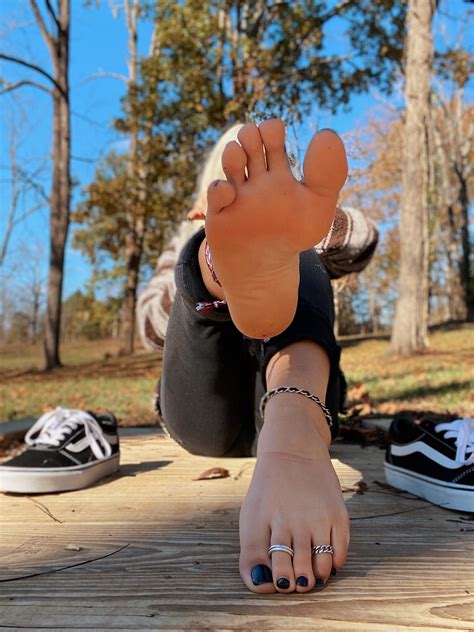 Focus On My Toes Loser R Verifiedfeet Focus On My Toes Loser R Verifiedfeet