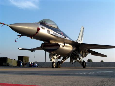 General Dynamics Lockheed Martin F 16 Falcon Htka F Rum General Dynamics Lockheed Martin F 16 Falcon Htka F Rum