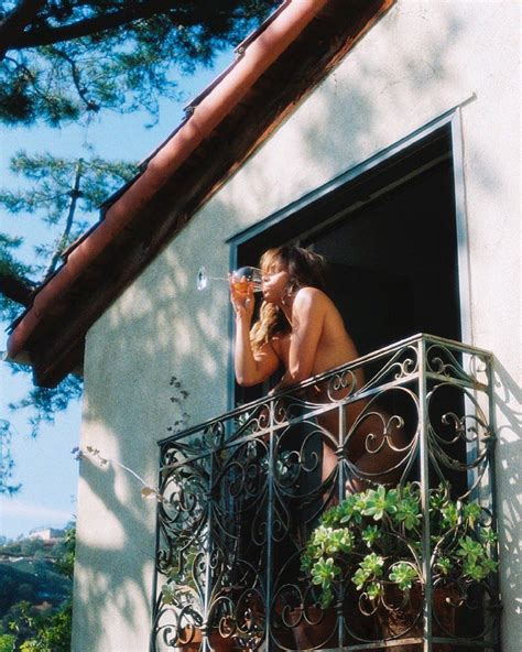 Halle Berry Poses Completely Nude For Sunny Photograph In 2024 Halle Halle Berry Poses Completely Nude For Sunny Photograph In 2024 Halle