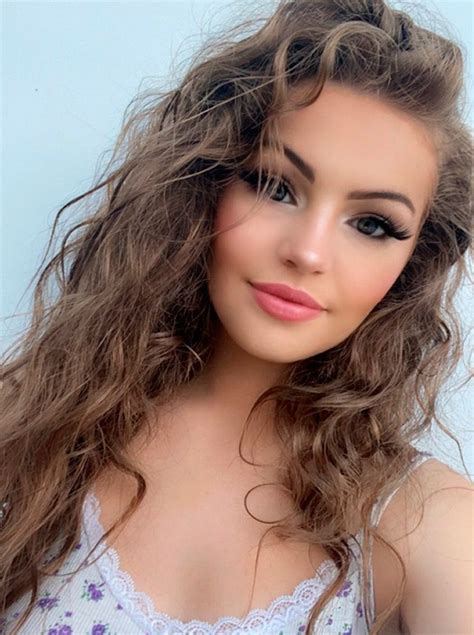 Influencer Revela Que Quase Morreu Ap S Cirurgia De Design De Vagina Influencer Revela Que Quase Morreu Ap S Cirurgia De Design De Vagina