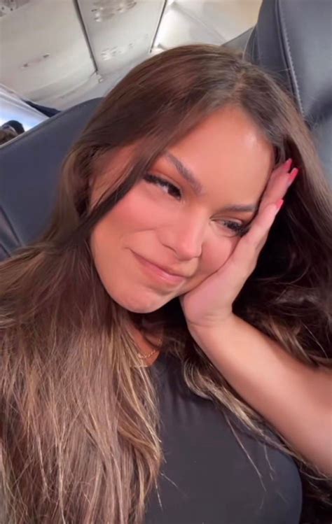 Instagram Model Gracie Bon Campaigns For Wider Airplane Seats A Curvy Instagram Model Gracie Bon Campaigns For Wider Airplane Seats A Curvy