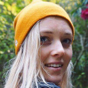 Izzy Davis Age Family Bio Famous Birthdays