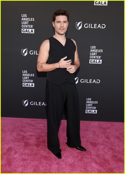Jada Pinkett Smith Cynthia Erivo More Stars Attend Los Angeles Lgbt Jada Pinkett Smith Cynthia Erivo More Stars Attend Los Angeles Lgbt