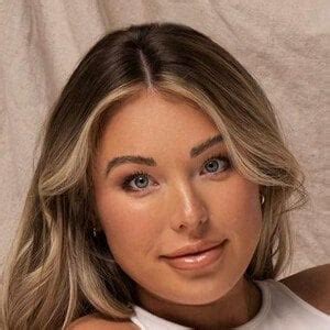 Kelly Kay Green Age Family Bio Famous Birthdays Kelly Kay Green Age Family Bio Famous Birthdays