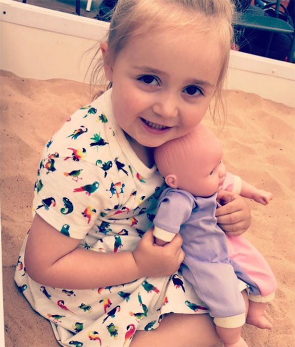 Lucy Jo Hudson Shares Rare Photo Of Her Daughter Sienna Rae Lucy Jo Hudson Shares Rare Photo Of Her Daughter Sienna Rae