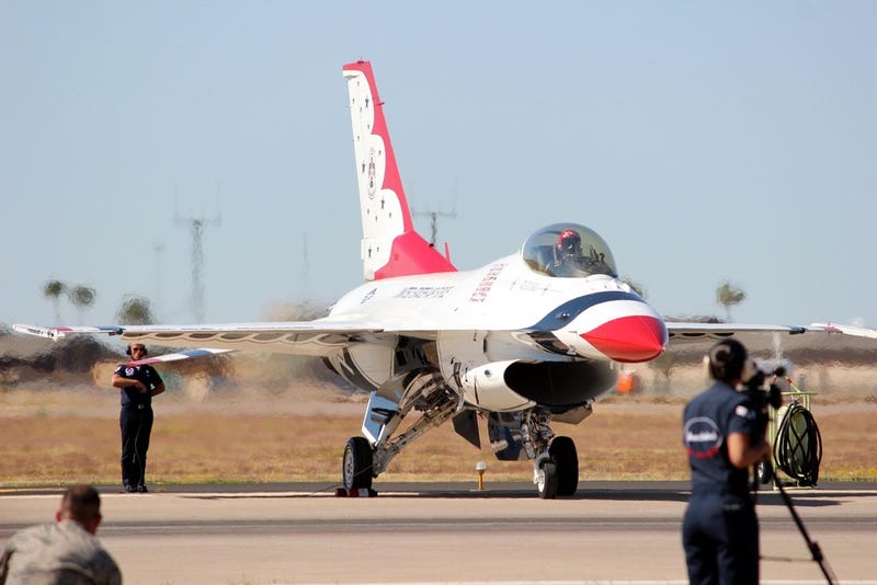 Experience the Ultimate Air Show Guide: 5 Tips
