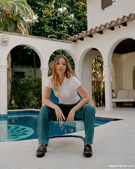Madelyn Cline Onlyfans Leak