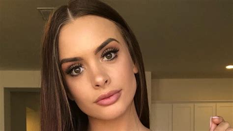 Model Reveals Odd Requests She Gets After Posting Onlyfans Videos Model Reveals Odd Requests She Gets After Posting Onlyfans Videos