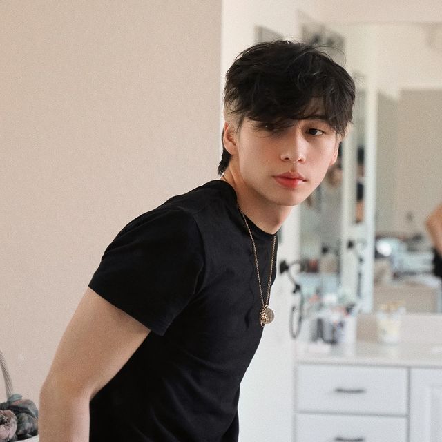 Oliver Moy Age Wiki Net Worth Bio Height Girlfriend Oliver Moy Age Wiki Net Worth Bio Height Girlfriend