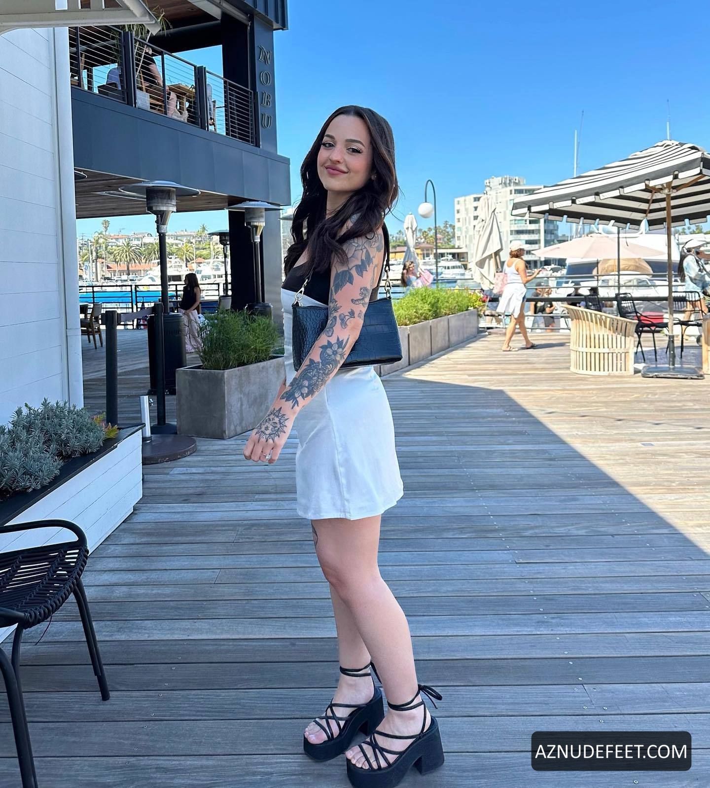 Olivia Cara Feet Aznudefeet