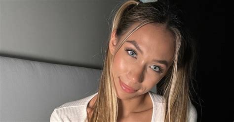 Onlyfans Model Receives 5K From Sugar Daddy Who Wanted To Pay For Her