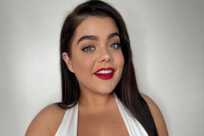 Onlyfans Model With Different Sized Breasts Turns Down Surgery And Onlyfans Model With Different Sized Breasts Turns Down Surgery And