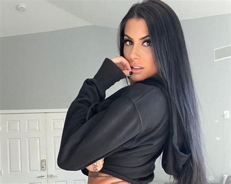Picture Of Brandi Andrews