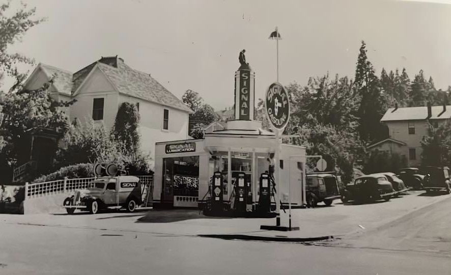 Pin By Patti Shute On Finding Old Medford Oregon Hot Dog Stand Pin By Patti Shute On Finding Old Medford Oregon Hot Dog Stand