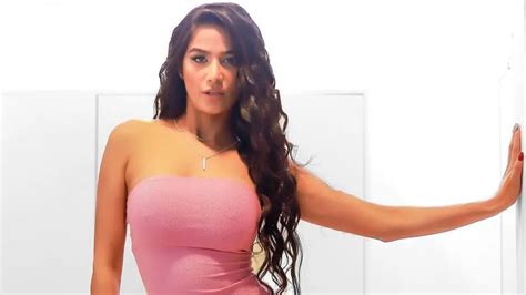 Poonam Pandey Video Leak Breaks The Internet Cloudbooklet Poonam Pandey Video Leak Breaks The Internet Cloudbooklet