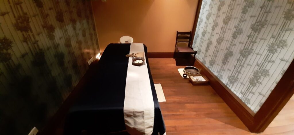 Relaxing With An Ayurveda Abhyanga Massage At Tattva Spa Marriott Relaxing With An Ayurveda Abhyanga Massage At Tattva Spa Marriott