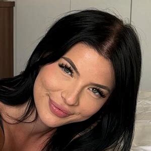 Rrosajasminn Age Family Bio Famous Birthdays Rrosajasminn Age Family Bio Famous Birthdays