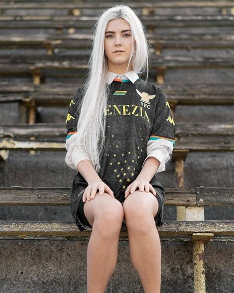 Russian Pornstar From Onlyfans Eva Elfi In Home Jersey Venice Russian Pornstar From Onlyfans Eva Elfi In Home Jersey Venice