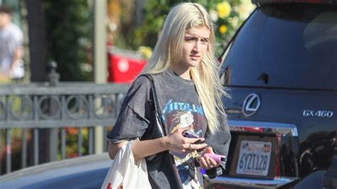 Sami Sheen 18 Reveals Relationship Status After Starting Onlyfans Sami Sheen 18 Reveals Relationship Status After Starting Onlyfans