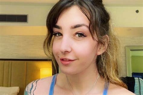 Sarah Button Onlyfans Leaks