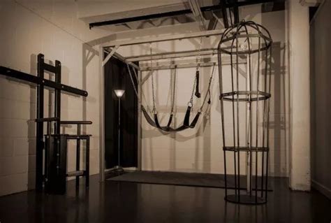 See Inside The Secret Sex Dungeons For Hire Around The Uk With Bondage