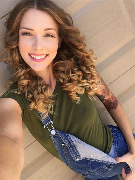 Sexy Female Gallery