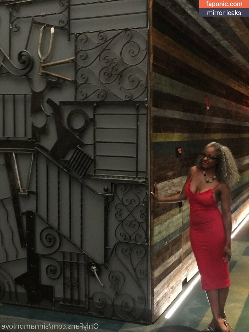 Sinnamon Love Galleries